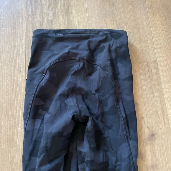Lululemon Black Gray Camo Camouflage Leggings Workout Pants Size 2 - Picture 5 of 5